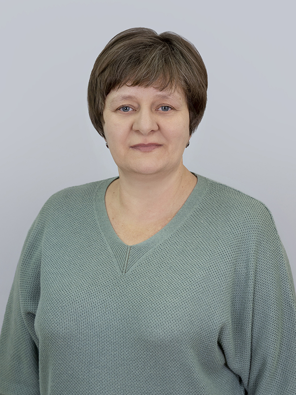 Попова Светлана Александровна.