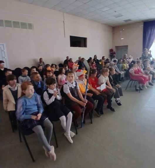 15 мая в нашей школе проходил Фестиваль русской народной сказки..